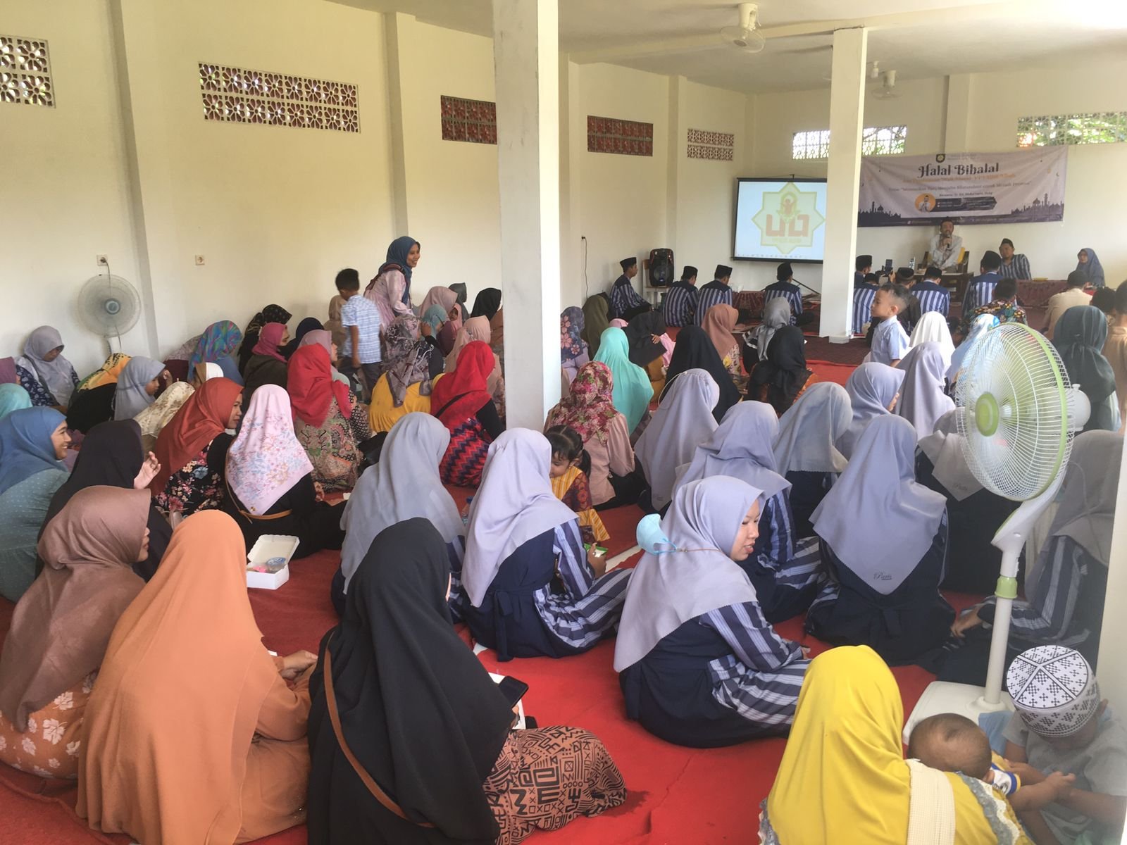 You are currently viewing Halal Bihalal dan Pembinaan Wali Murid YPI Ulul Albab, Kiai Haris Sampaikan Dua Kunci Sukses Dunia Akhirat