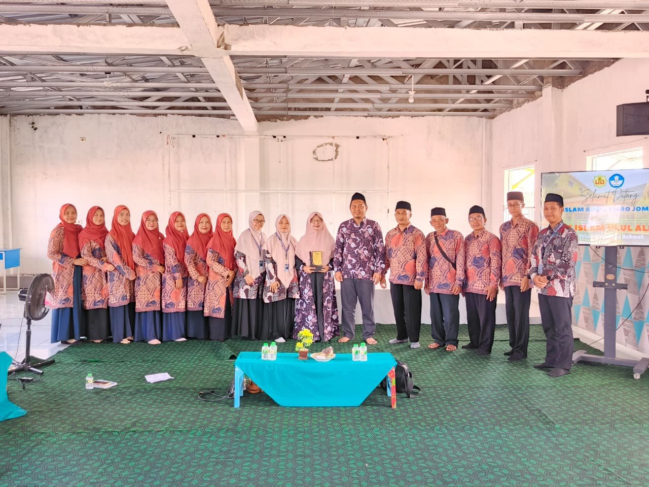 Read more about the article Studi Visit SD Islam Adz Dzikro Jombang ke SDS Islam Ulul Albab, Perkuat Sinergi dan Berbagi Praktik Baik Pendidikan